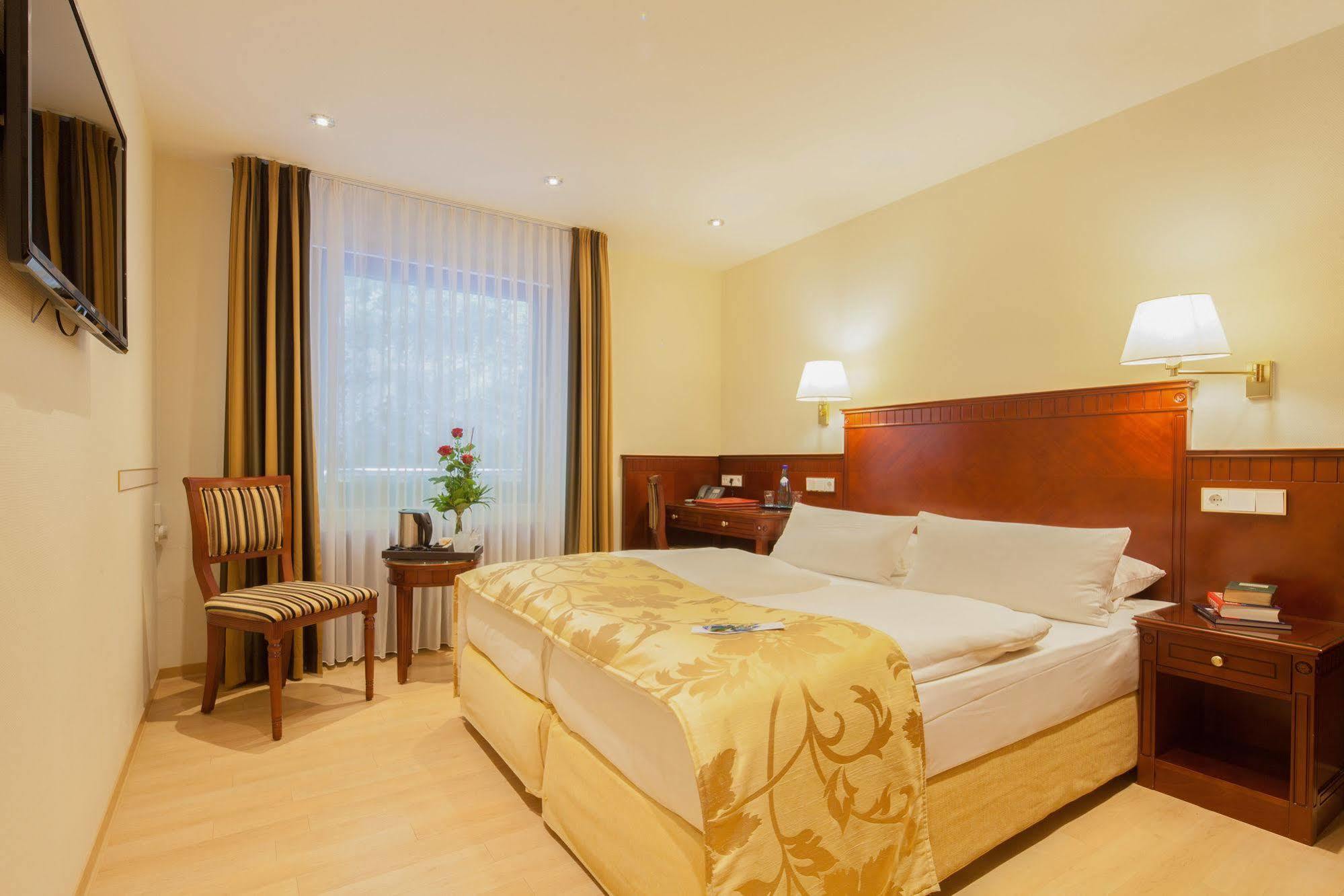 Marburger Hof Hotel Luaran gambar