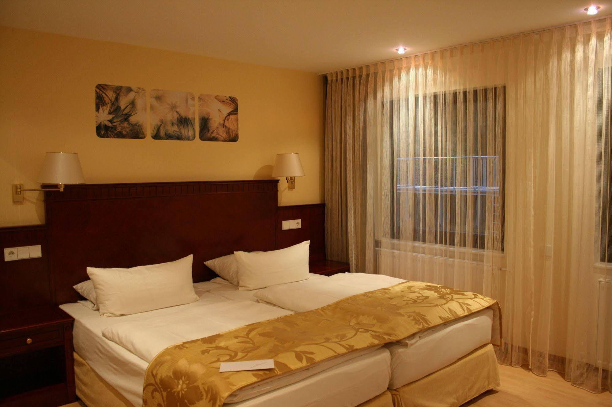 Marburger Hof Hotel Luaran gambar
